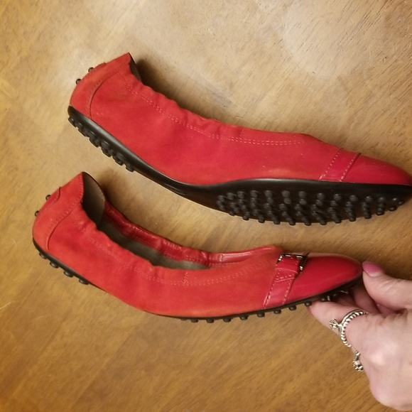 LIVING YOUR BEST LIFE❣️Red Tod's Shoes - Picture 6 of 10